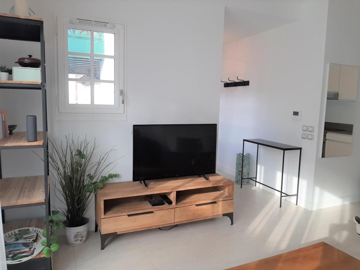 De Standing Au Coeur De Saint-jean-de-luz, A 200m De La - Fr-1-239-595 Apartment